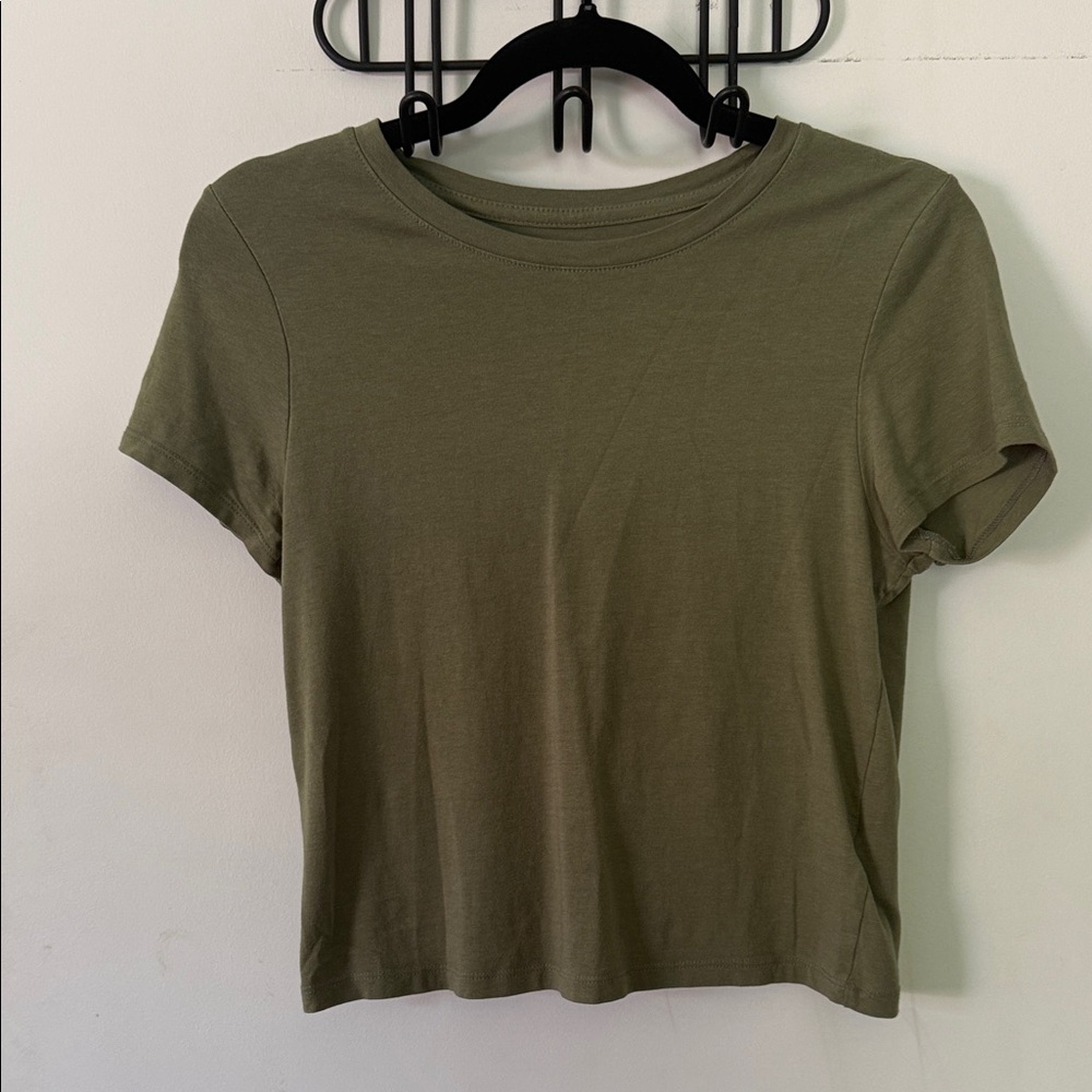 Old Navy Sage Green Short Sleeve Tee